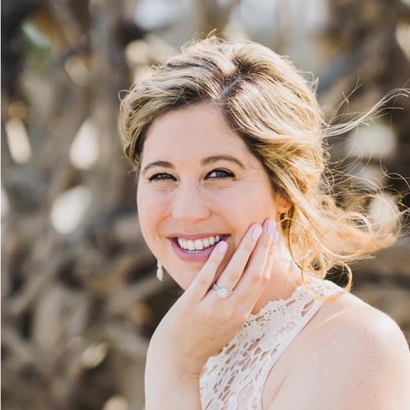 Meet your Posher, Brittany - Picture 1 of 2